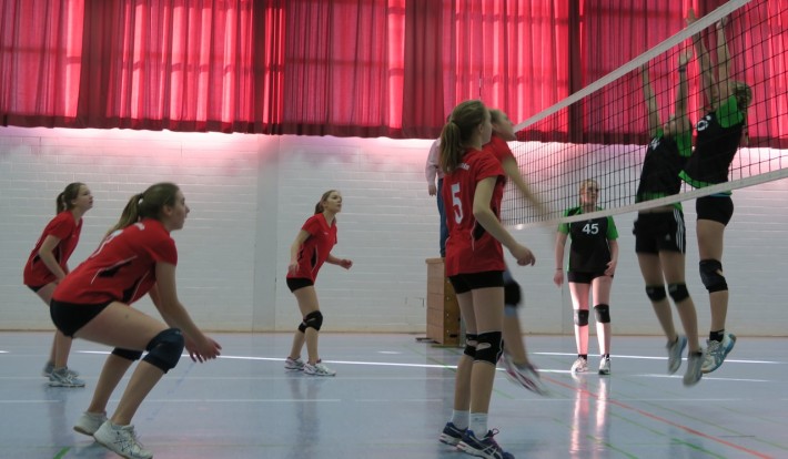 Volleyball-Damen steigen als Vizemeister auf!
