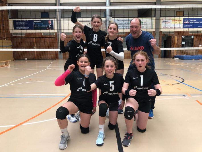Unsere unter 13-jährigen Volleyballerinnen sind die besten in ganz Rheinland-Pfalz!